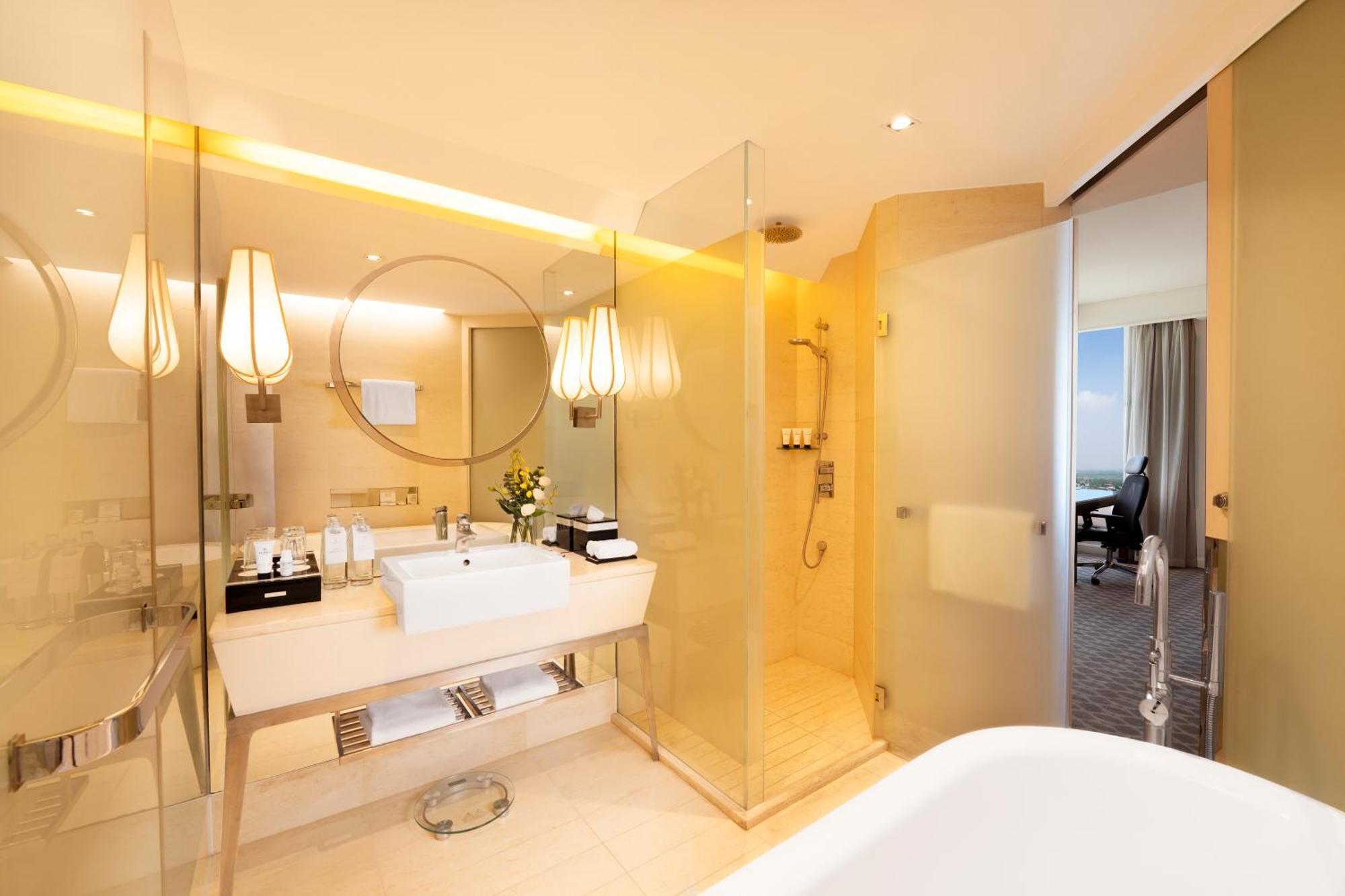 Pacific Club Room